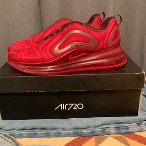 Air Max 720 Night Maroon